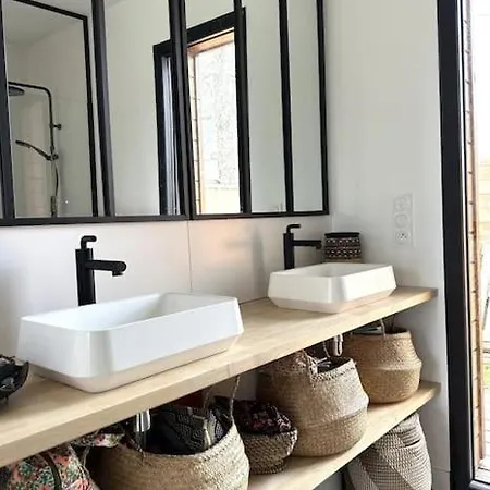 Maison Contemporaine Au Calme